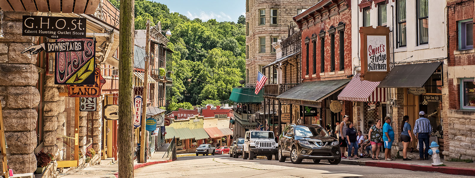 50 Incredible Things To Do In Eureka Springs You Can't Miss!