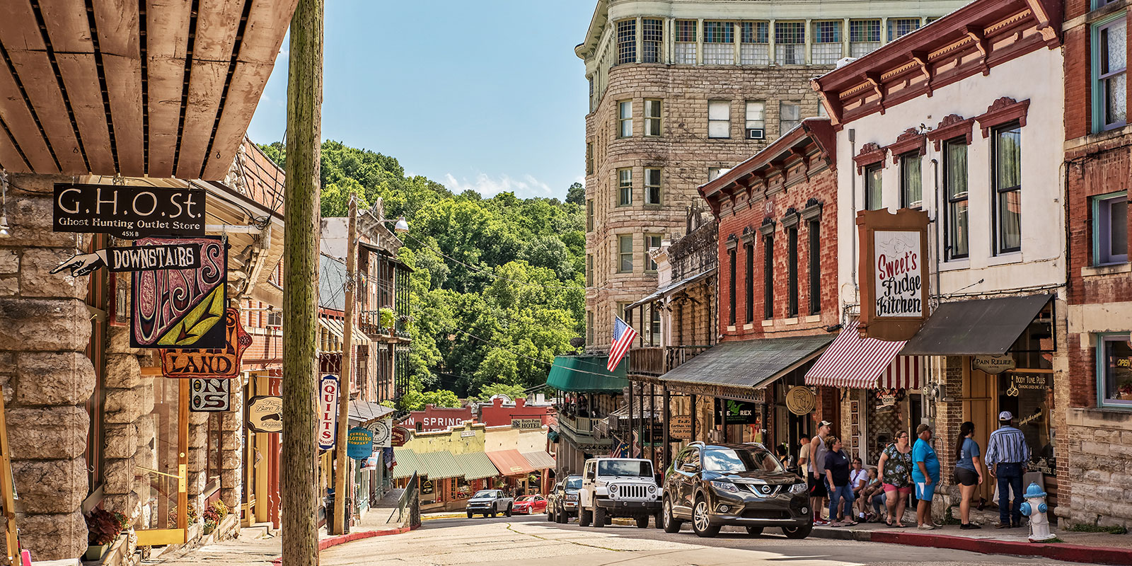 the tour in downtown eureka springs